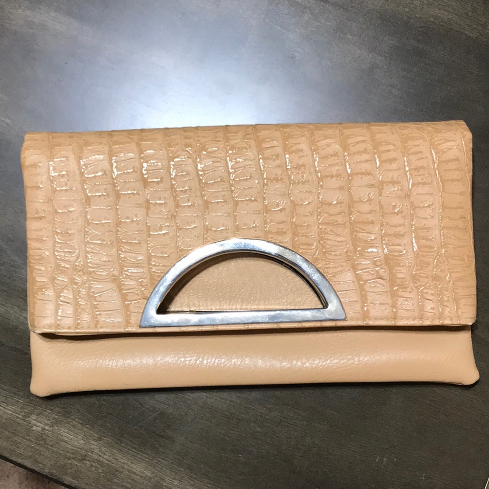 Foldable clutch, tan